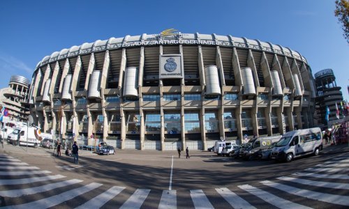 Zbog totalnog kaosa u Barceloni čelnici lige žele najveći španjolski derbi premjestiti u Madrid; čeka se odluka