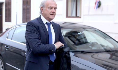 Bošnjaković ispravio predsjednicu Grabar Kitarović: Pravosuđe mora suditi u okviru Ustava, zakona i propisa