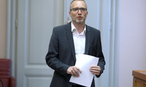 Sladoljev: Prijedlog zakona o navijačima je skandalozan i licemjeran