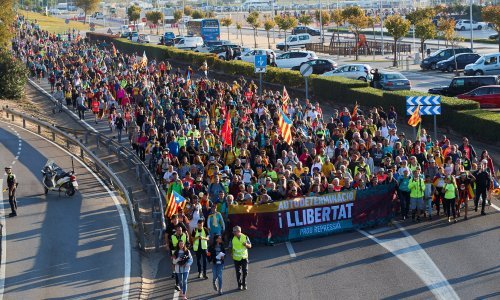U Barceloni prosvjed studenata, u Madridu 'bdiju nad Katalonijom'