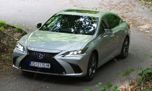 Vozili smo Lexus ES 300h F Sport: Agresivan, hrabar, drukčiji. Kakav automobil!