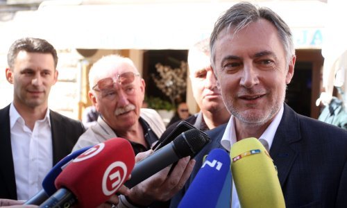 Škoro podbada: Neka sučeljavanja budu iza podne da se gospodin Milanović stigne razbuditi