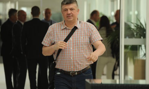 Bivši gradonačelnik Gospića u Irskoj radi kao skladištar, živi u hostelu