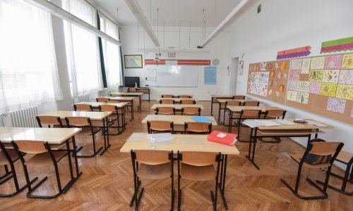 Nastave nema u Zadarskoj i Šibensko-kninskoj županiji, sastanak oko osnovice plaće najavljen za ponedjeljak