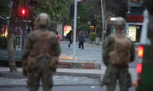 Sve je krenulo podizanjem cijene karata u metrou: Čileanska vlada produljuje izvanredno stanje, u neredima stradalo najmanje sedmero ljudi