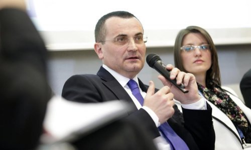 Canjuga se ostavio otpada i samo radi vrećice za Konzum i Lidl