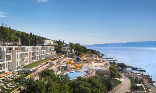 Burza nastavila tonuti, rasprodaju se dionice hotelskih kuća