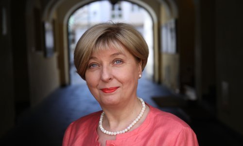 Bivša šefica Ustavnog suda nezakonito potpisala četiri plaće; na odlasku dodijelila naknadu koja joj ne pripada