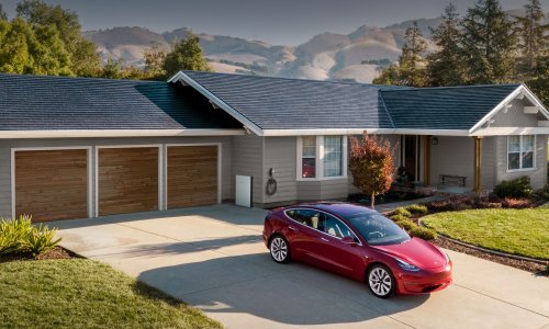Stiže novo izdanje Teslinog solarnog krova. Tiskat će novac, tvrdi Musk