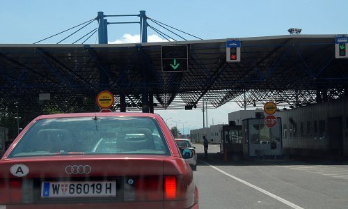 U kabini kamiona 'švercao' 200.000 tableta Xanaxa; 'pao' na granici u Županji