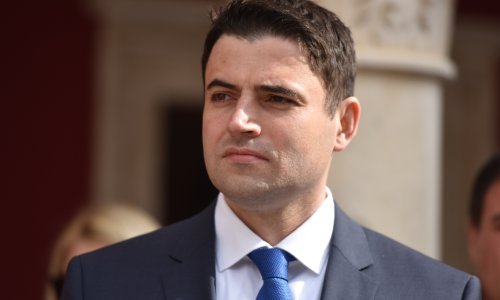 Bernardić:Plenković je poput šefa statističkog ureda u Istočnoj Njemačkoj
