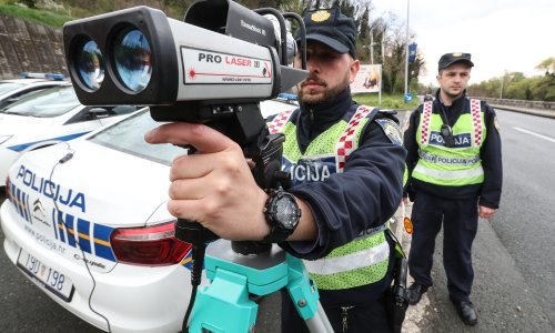 Zbog prekoračenja brzine, na autocesti A3 u četiri sata kažnjeno 50 vozača