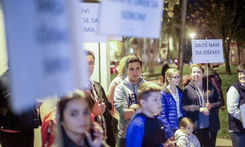 Botinčani prosvjedovali zbog nepodnošljivog smrada: 'Bandić nam nije pomogao, kaže da i kod njega smrdi'