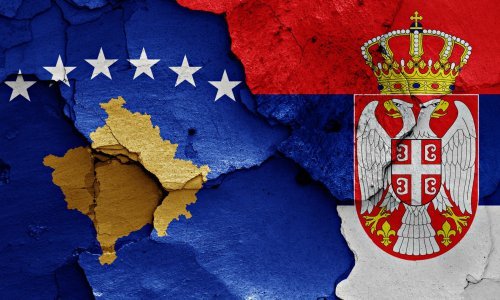 Kocijančič: Kosovo treba ukinuti pristojbe, a Srbija osigurati ozračje za dijalog