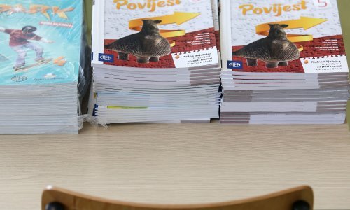 Ostali bez 6,4 milijuna kuna zbog propusta u nabavi udžbenika