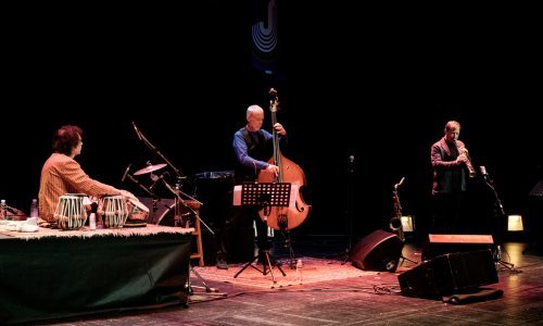 Vrhunski koncert Davea Hollanda i Cross Curents Trija pred prepunim ZKM-om