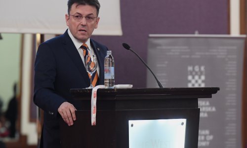 Burilović hvali Marića: Državni proračun je na realnim temeljima, no trebamo i reforme