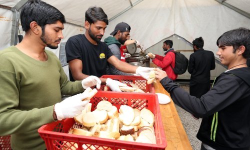 Islamski poglavar u BiH apelira: Pokažite humanost prema migrantima i izbjeglicama