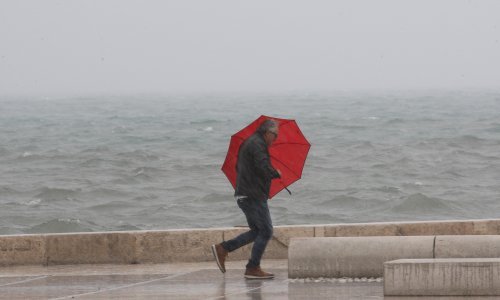 Nova promjena vremena: Stiže južina, a s njom i obilna kiša i jaki vjetrovi