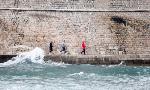 Nastavlja se iznadprosječno toplo vrijeme uz kišu i vjetar, evo gdje će sunca biti najviše