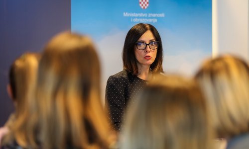 Školama 91 tisuća tableta za izvođenje nastave u sklopu reforme