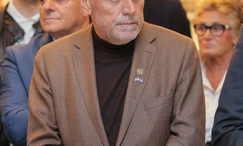 Bandić je tvrtki svojeg bivšeg vozača dao 51 kućicu na trgu za ukupno 10.500 kuna