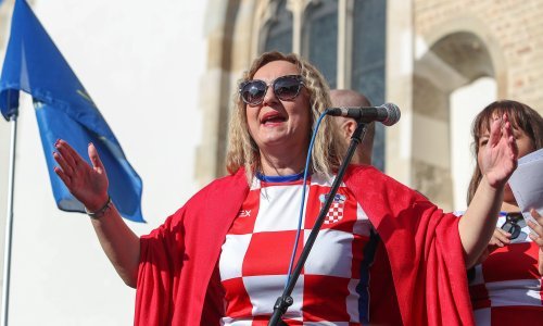 Ismijavali su je zbog pravopisnih grešaka, preživjela je upalu pluća, no nije se predala: Tko je Sanja Šprem, energična zvijezda štrajka prosvjetara