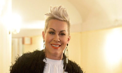 Indira Levak spremno pozirala u 'military' kombinezonu i kaubojkama