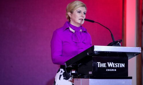 Grabar Kitarović predstavlja program; pisala ga je sama, a ovo su glavni naglasci