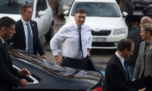 Plenković o Karamarkovoj najavi kandidature za šefa HDZ-a: Svaki član može sudjelovati u toj utakmici