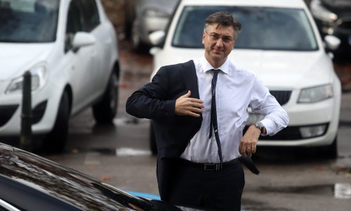 Plenković tražio izbacivanje HDZ-ovaca pa se nije javio na telefonsko glasanje