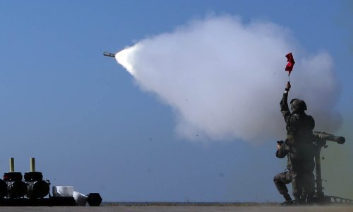 Vojno izaslanstvo Srbije na Sardiniji nazočilo bojevom gađanju Mistralom 3