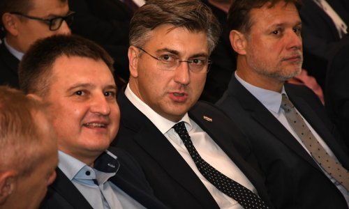 Plenković poručio kako je HDZ je podignuo životni standard, a Jandroković pozvao Milanovića da otkrije tko su mu poslovni partneri