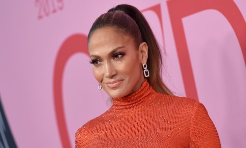5 razloga zašto lice Jennifer Lopez izgleda tako blistavo i na pragu šestog desetljeća