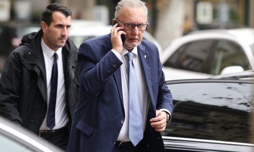 Ne stišavaju se reakcije na HDZ-ovu WhatsApp aferu