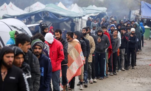 Zvizdić: Za smještaj migranata osposobit će se dvije bivše vojarne