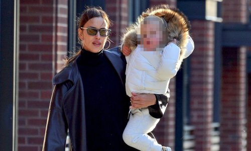 Dok se Bradley zagrijavao za ring, Irina Shayk pazila je na njihovu preslatku kćerkicu