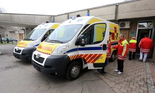 Prošla kroz crveno i na pješačkom prijelazu udarila dvije djevojčice