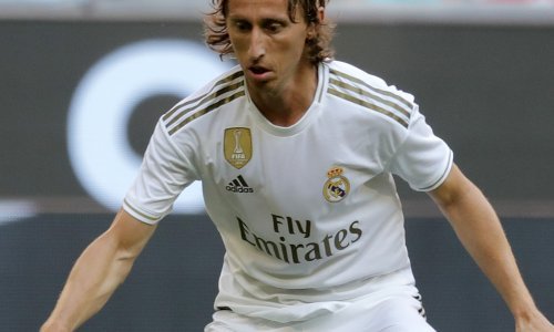 Luka Modrić primio nagradu koju nikada u karijeri nisu dobili ni Messi ni Ronaldo