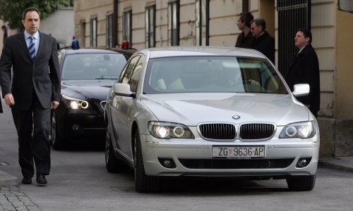 HDZ Sanaderov BMW vraća proizvođaču