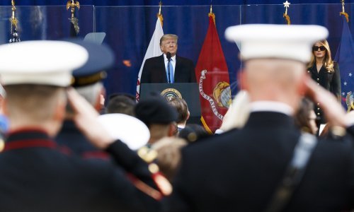 Trump pomilovao časnike optužene za ratne zločine, UN zabrinut: To je uznemirujući signal svim vojnicima!