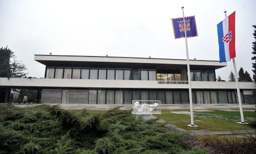 Vlada u četvrtak raspisuje predsjedničke izbore, prvi krug uoči Božića