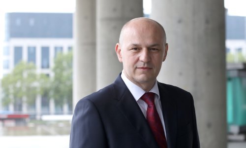 Kolakušić: 'Želim plaću od minimalno 70.000 kuna i s obitelji bi živio na Pantovčaku'