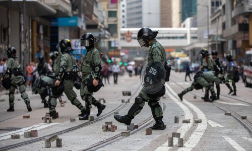 Prodemokrati u značajnom vodstvu na izborima u Hong Kongu
