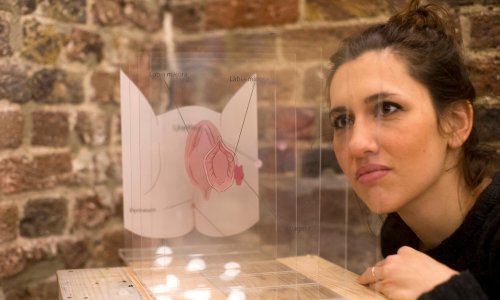 [FOTO/VIDEO] Muzej vagine otvorio svoju prvu izložbu naziva 'Lovci na muf: Mitovi o vagini i kako se boriti protiv njih'