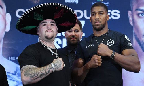 Svrgnuti prvak odaslao jasnu prijetnju: Prebit ću ga, a zatim želim da mi se klanjate