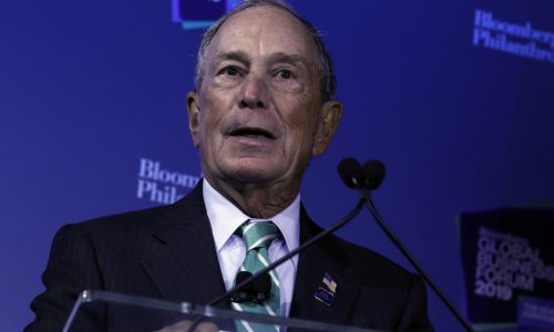 Milijarder Michael Bloomberg predao papire za predsjedničku utrku