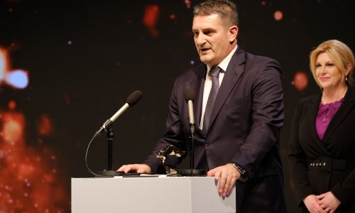 [FOTO] U Zagrebu su podijeljene Zlatne kune, evo koja su poznata lica okupila na ceremoniji
