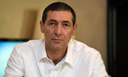 Kotromanović: Iznenađen sam količinama neistine koje je naša predsjednica izlupetala, kao da je pala s kruške