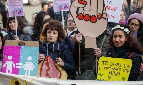 Deset tisuća ljudi na ulicama Bruxellesa protiv nasilja nad ženama